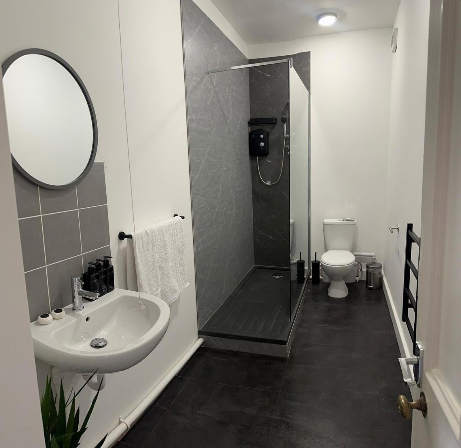 Cozy Flat By Birmingham Canals & City Centre Екстер'єр фото