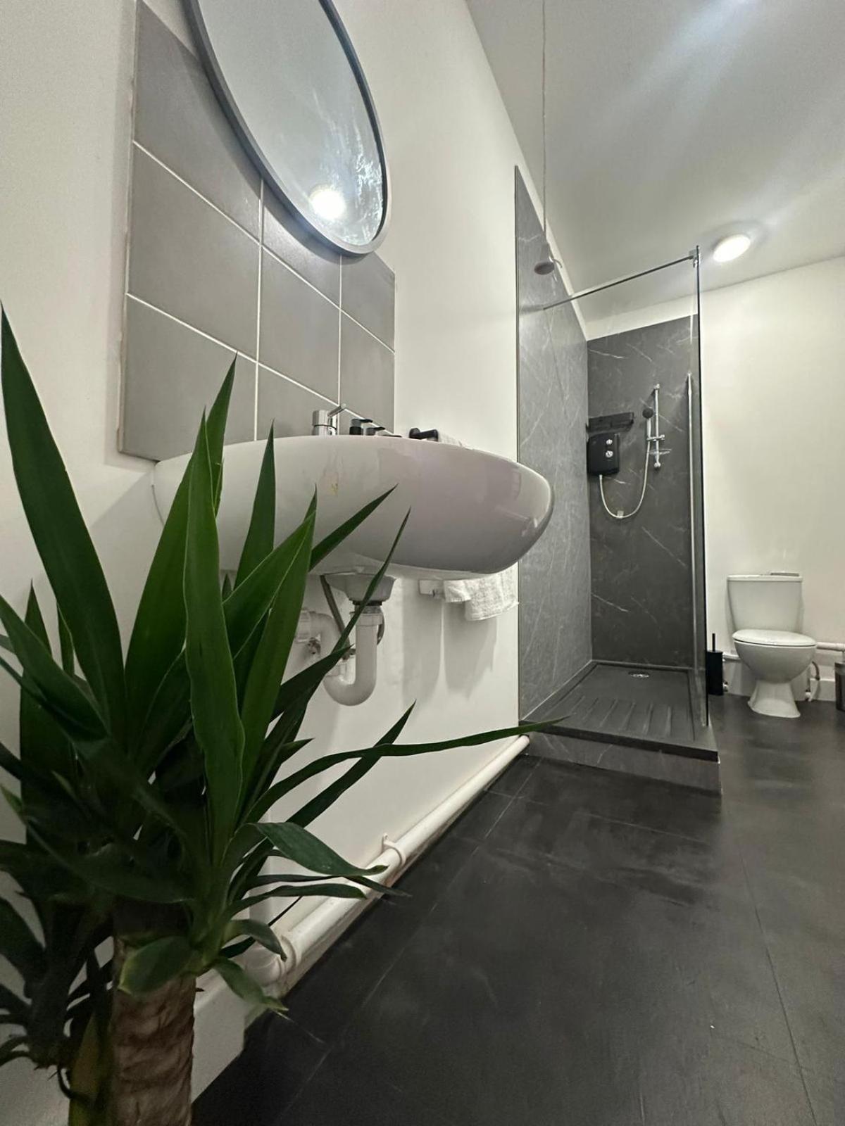 Cozy Flat By Birmingham Canals & City Centre Екстер'єр фото